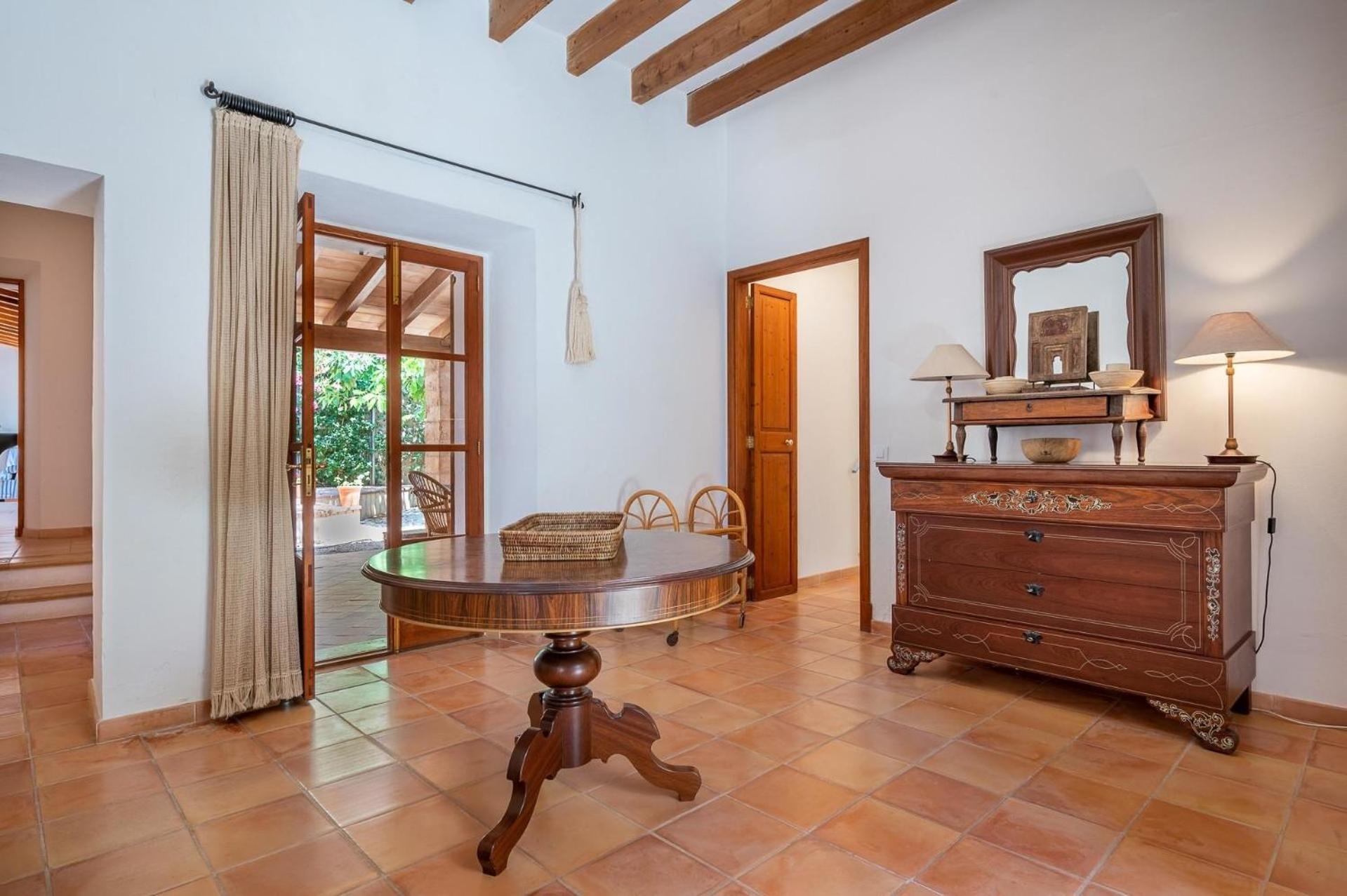 Ferienhaus Mit Privatpool Fuer 8 Personen Ca 240 Qm In Des Cavaller, Mallorca Suedostkueste Von Mallorca